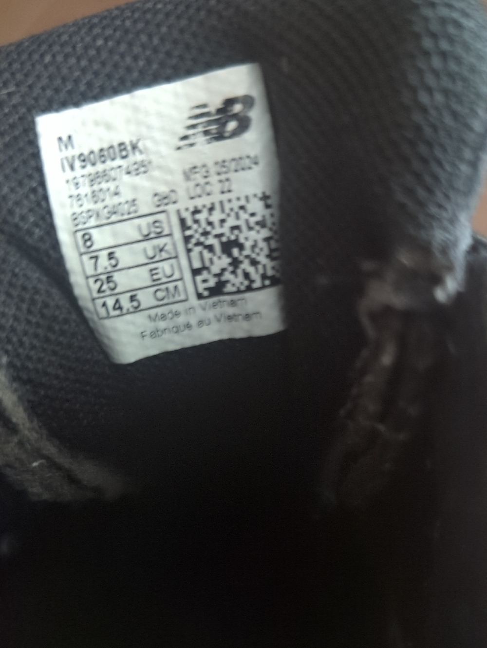 New Balance 9060 Kids Toggle Closure - Low Tops - Picture 11 of 13